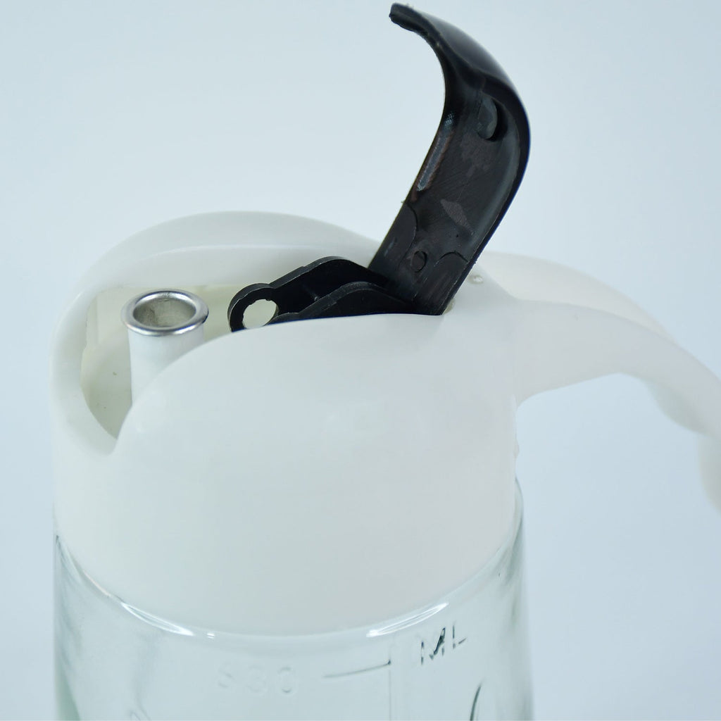 Kitchen Glass Oil Bottle Dispenser Automatic Opening Closing Home Bottles For Oil And Vinegar Honey Olive Oil Container (630ml)